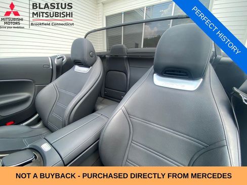 Used 2022 Mercedes-Benz SL 55 AMG 4MATIC w/ Driver Assistance Package image 10