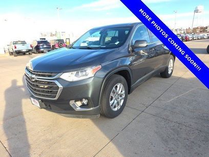 Used 2021 Chevrolet Traverse LT