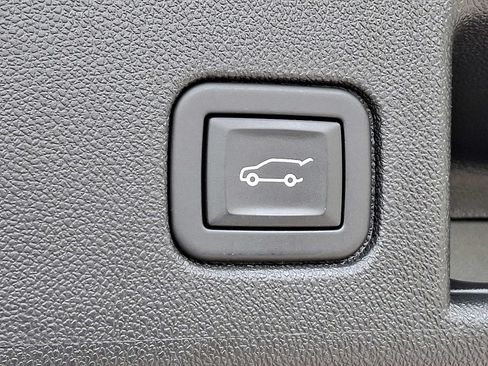 Used 2023 Chevrolet Equinox LT AWD/4WD image 28