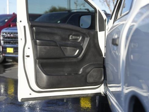 Used 2021 Nissan Titan S w/ S Utility Package image 29