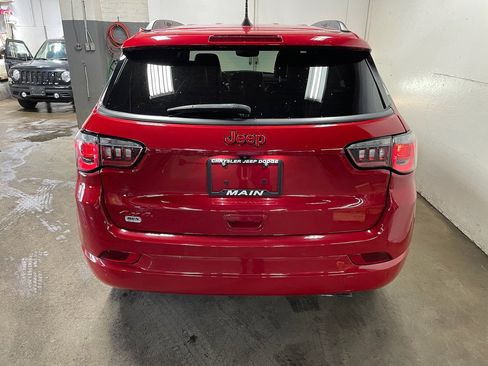 Used 2022 Jeep Compass Limited AWD/4WD image 8
