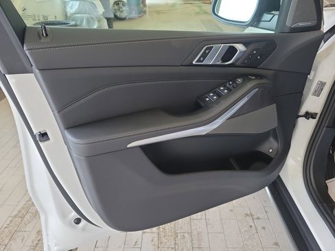 New 2026 BMW X5 xDrive50e w/ Climate Comfort Package image 17