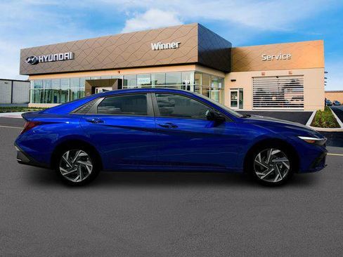 New 2025 Hyundai Elantra Sport image 9