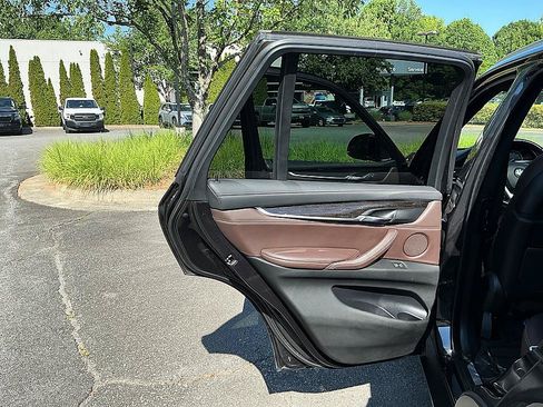 Used 2018 BMW X5 xDrive40e w/ Mocha Interior Design Package AWD/4WD image 22