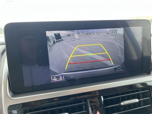 Used 2023 Lexus GX 460 Premium image 17