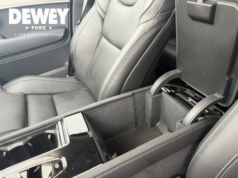 Used 2026 Volvo XC90 B6 Ultra w/ Protection Package Premier AWD/4WD image 25