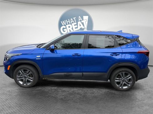 Certified 2023 Kia Seltos LX image 7