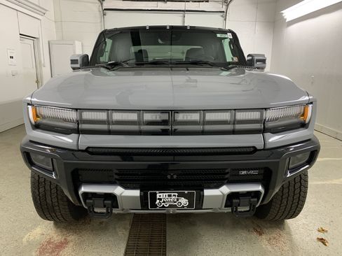 New 2025 GMC Hummer EV 3X image 2