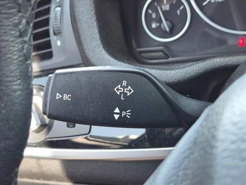 Used 2017 BMW X3 sDrive28i RWD image 6