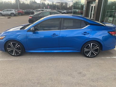 Used 2021 Nissan Sentra SR image 2