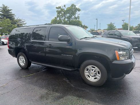 Used 2013 Chevrolet Suburban 2500 LT AWD/4WD image 19