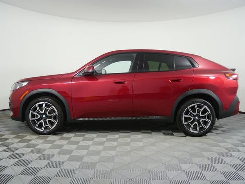 Used 2025 BMW X2 xDrive28i image 6