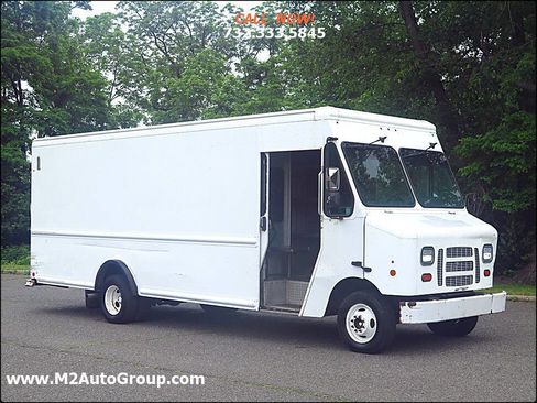 Used 2011 Ford E-350 and Econoline 350 Super Duty image 1