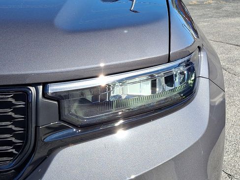 New 2025 Jeep Grand Cherokee Altitude image 9