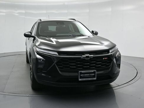 Used 2024 Chevrolet Trax RS w/ Sunroof Package FWD image 53