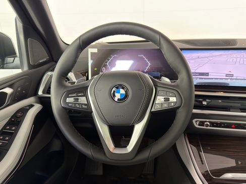 New 2026 BMW X5 xDrive40i w/ Executive Package image 15