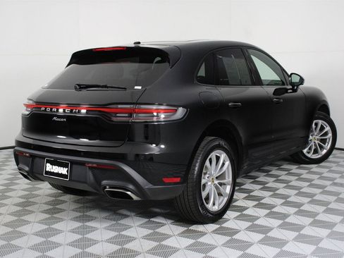 Used 2025 Porsche Macan image 7