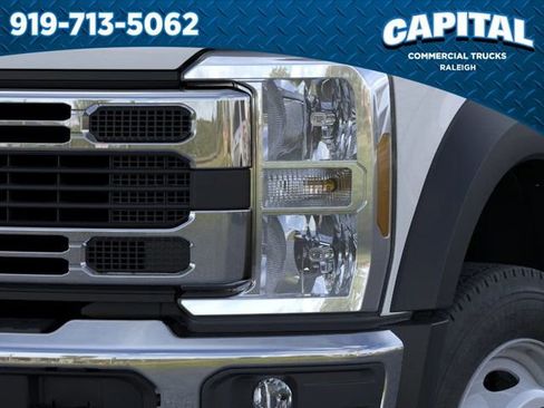 New 2026 Ford F450 XL w/ XL Chrome Package image 18