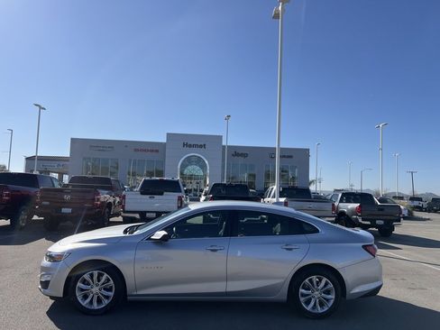 Used 2019 Chevrolet Malibu LT w/ LPO, Convenience Package 2 image 5