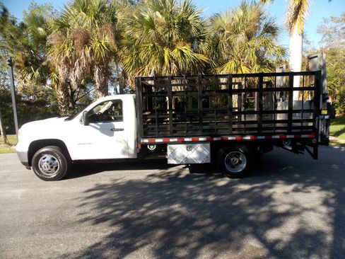 Used 2012 GMC Sierra 3500 SLE w/ SLE Preferred Package image 4