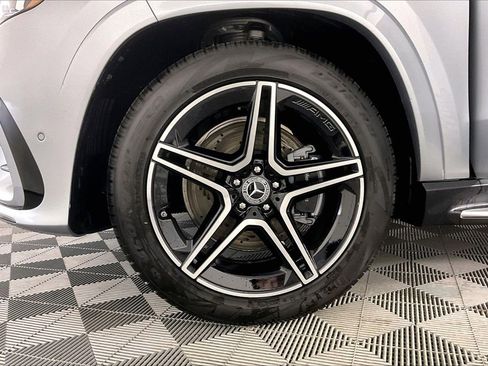 New 2026 Mercedes-Benz GLS 450 4MATIC image 12