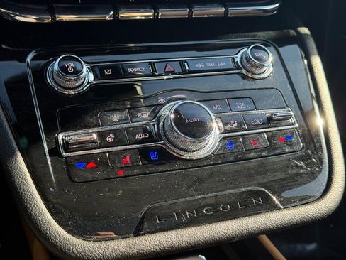 Certified 2022 Lincoln Corsair Reserve w/ Equipment Group 201A image 24