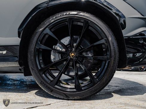 Used 2024 Lamborghini Urus S AWD/4WD image 47