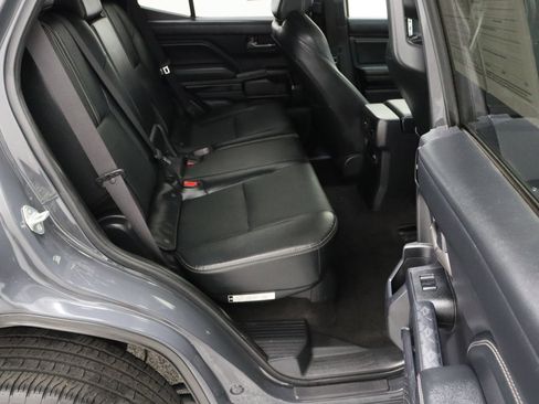 Used 2025 Toyota 4Runner Limited image 39