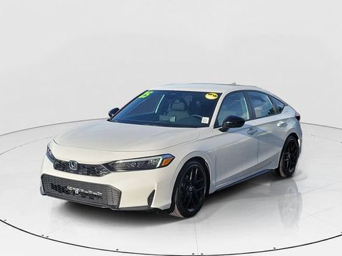 Used 2025 Honda Civic Sport image 26