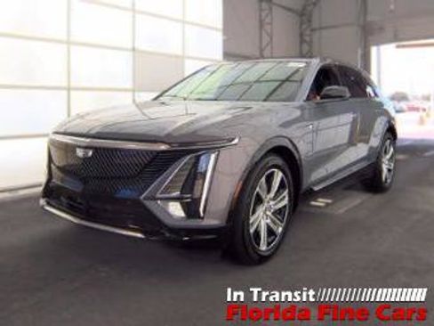 Used 2024 Cadillac Lyriq Tech RWD image 2