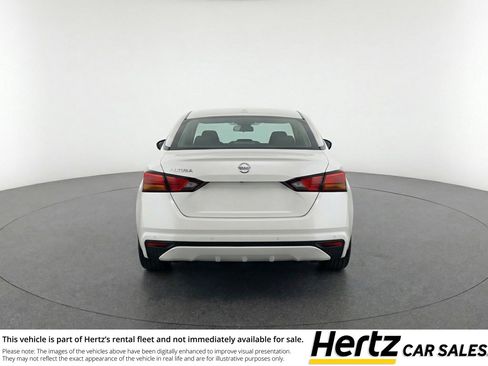 Used 2025 Nissan Altima 2.5 SV image 7