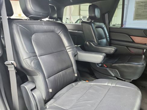 Used 2023 Lincoln Navigator Reserve AWD/4WD image 49