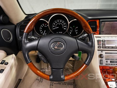 Used 2007 Lexus SC 430 Convertible RWD image 32