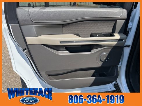 Used 2020 Ford Expedition Max XLT image 34