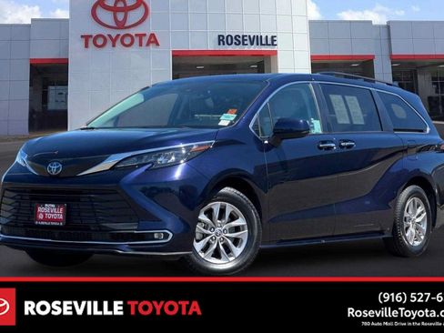 Certified 2024 Toyota Sienna XLE FWD image 1