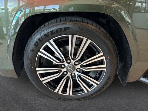 New 2026 Lexus LX 600 4WD w/ Luxury Package image 10