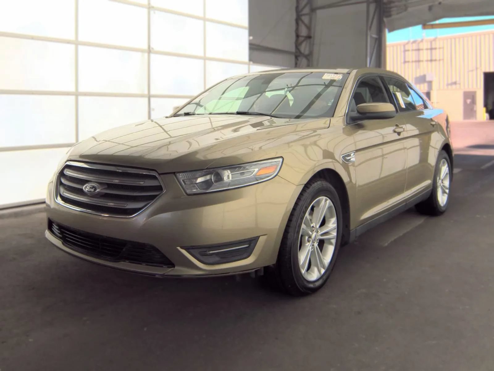 Used 2013 Ford Taurus SEL FWD image 1