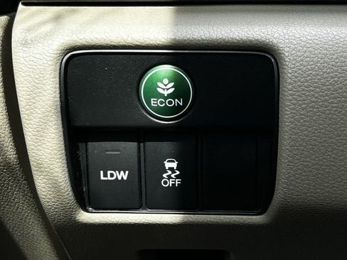 Used 2014 Honda Accord Touring image 25