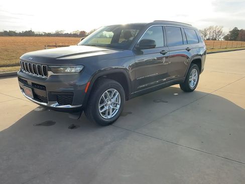 New 2025 Jeep Grand Cherokee L Laredo w/ Luxury Tech Group I image 5