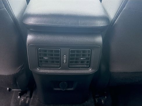 Used 2024 Toyota RAV4 LE FWD image 20
