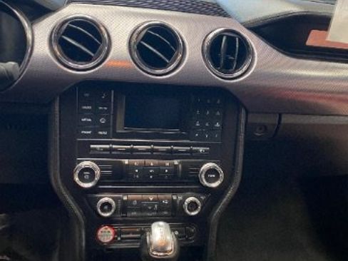 Used 2015 Ford Mustang Coupe RWD image 14