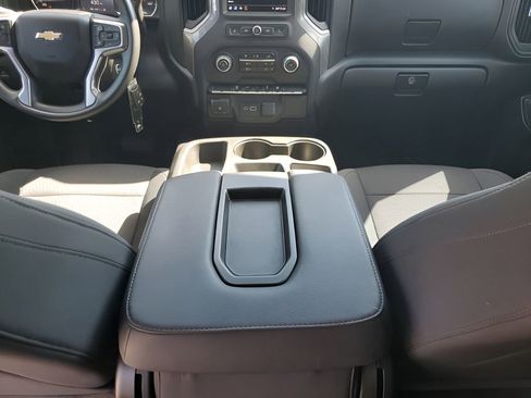 Used 2023 Chevrolet Silverado 2500 Custom w/ Custom Value Package image 22