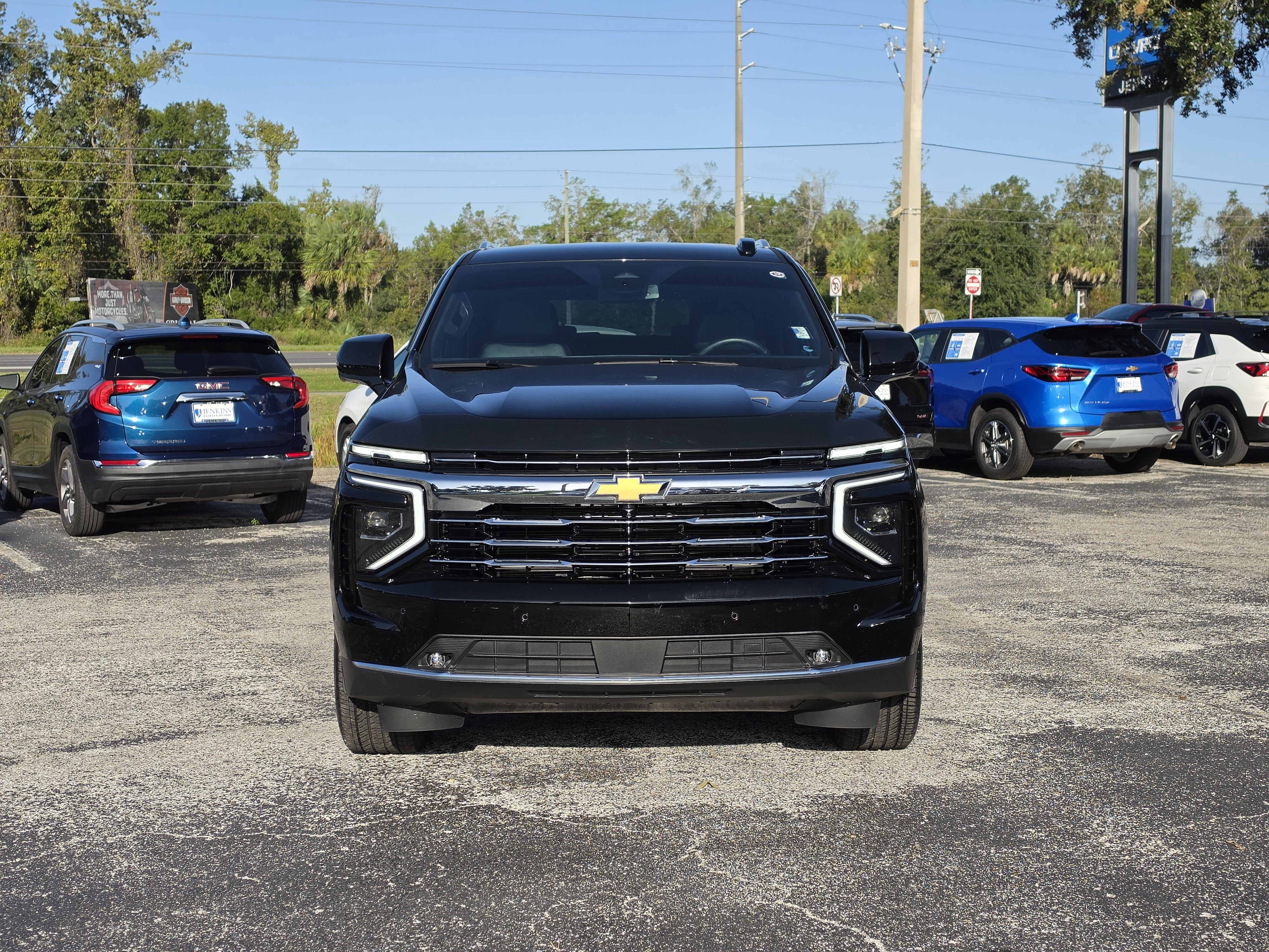 Used 2026 Chevrolet Tahoe LT w/ Comfort Package AWD/4WD image 12