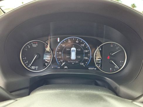 Used 2022 Buick Enclave Avenir w/ Avenir Technology Package image 12