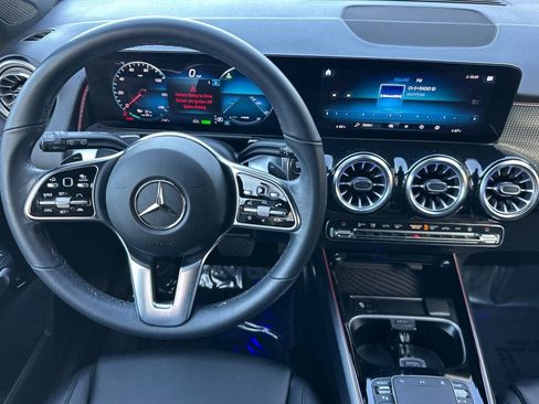 Certified 2023 Mercedes-Benz EQB 300 4MATIC image 30