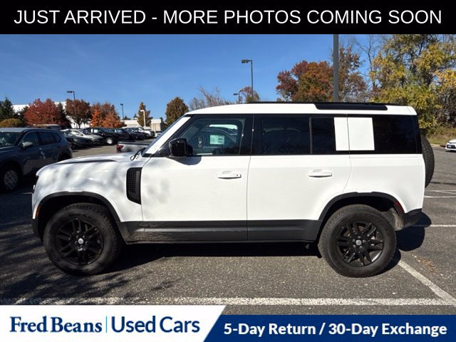 Used 2025 Land Rover Defender 110 S AWD/4WD image 4