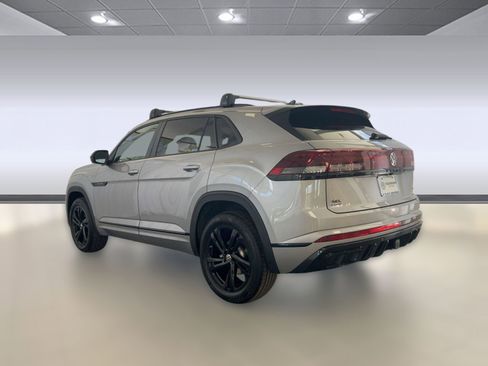 New 2026 Volkswagen Atlas Cross Sport SEL R-Line AWD/4WD image 3