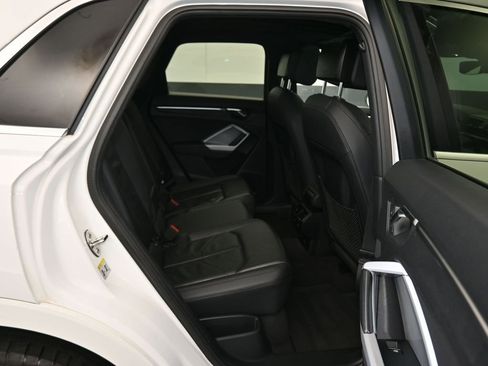 Used 2023 Audi Q3 2.0T Premium AWD/4WD image 38