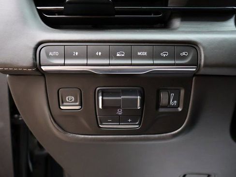 Certified 2021 Cadillac Escalade Premium Luxury Platinum AWD/4WD image 49