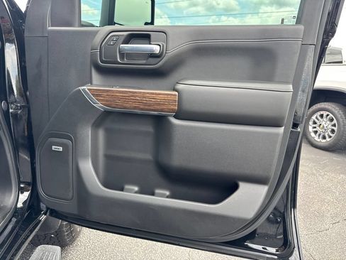 Used 2020 Chevrolet Silverado 2500 High Country w/ Z71 Off-Road Package AWD/4WD image 15